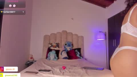 G I O V A online show from 11-23-25, 11:04