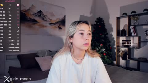 Rina online show from 12-25-24, 07:34