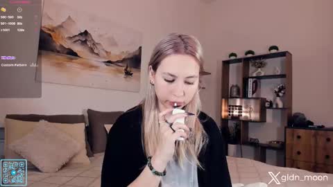 Rina online show from 10-07-25, 07:44