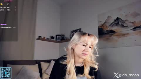 Rina online show from 11-22-25, 08:08