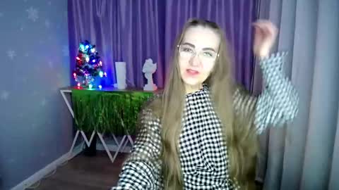 Snapshot of _greybunny_ chatting on 12-31-24, 02:47 _greybunny_ online show from 12-31-24, 02:47