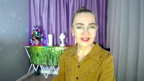 Snapshot of _greybunny_ chatting on 01-02-25, 01:19 _greybunny_ online show from 01-02-25, 01:19