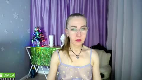 Snapshot of _greybunny_ chatting on 01-11-25, 11:34 _greybunny_ online show from 01-11-25, 11:34