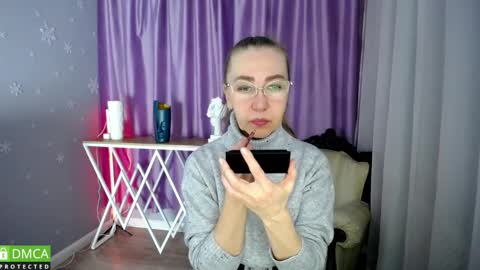 Snapshot of _greybunny_ chatting on 01-17-25, 07:41 _greybunny_ online show from 01-17-25, 07:41