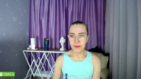 Snapshot of _greybunny_ chatting on 02-02-25, 01:19 _greybunny_ online show from 02-02-25, 01:19