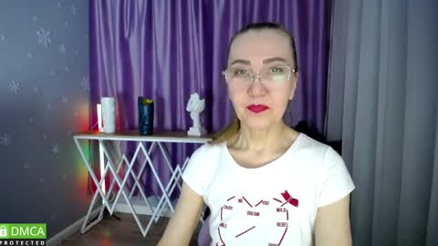 Snapshot of _greybunny_ chatting on 02-10-25, 10:42 _greybunny_ online show from 02-10-25, 10:42