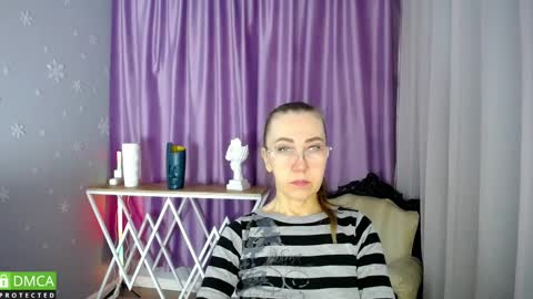 Snapshot of _greybunny_ chatting on 02-24-25, 03:44 _greybunny_ online show from 02-24-25, 03:44