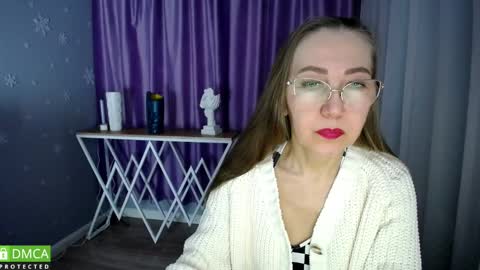 Snapshot of _greybunny_ chatting on 03-05-25, 09:27 _greybunny_ online show from 03-05-25, 09:27