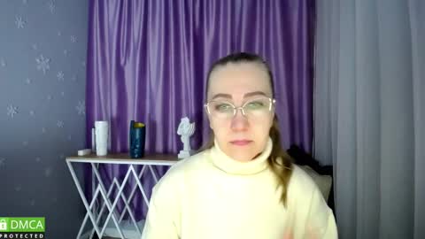 Snapshot of _greybunny_ chatting on 03-09-25, 08:29 _greybunny_ online show from 03-09-25, 08:29