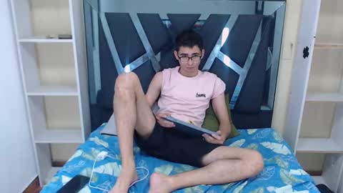 Snapshot of _gsus chatting on 09-09-25, 12:59 _gsus online show from 09-09-25, 12:59