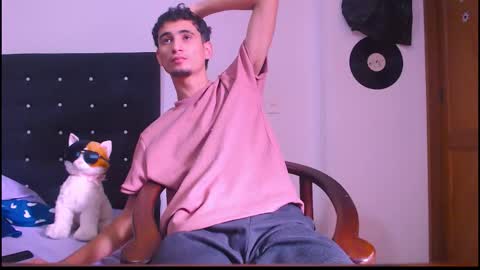 GsusssFeets online show from 11-06-25, 06:53