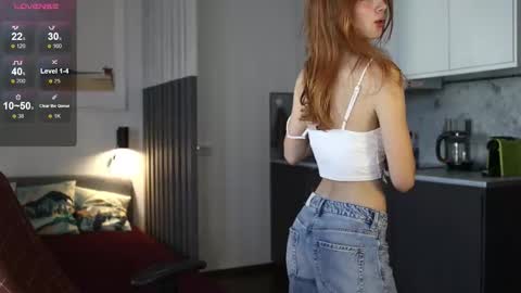 Katarina online show from 09-24-25, 01:47