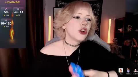 Tori online show from 02-03-26, 06:22