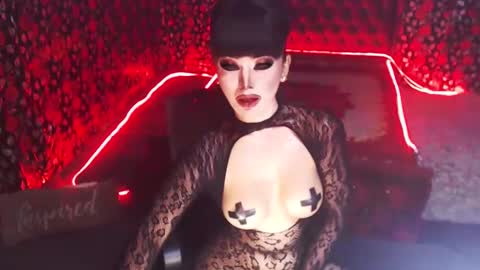 Snapshot of _hailyourqueenx chatting on 01-12-25, 11:26 GoDDess Chloe online show from 01-12-25, 11:26