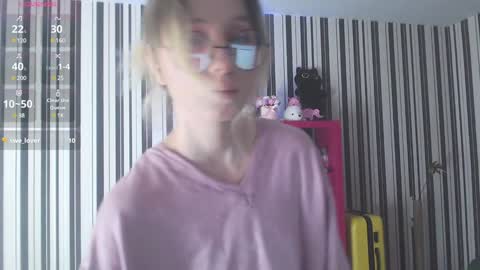 Snapshot of _hanna_moon_ chatting on 12-27-24, 09:17 Hannaolotl online show from 12-27-24, 09:17