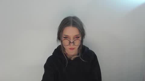 Hannaolotl online show from 12-19-25, 12:12