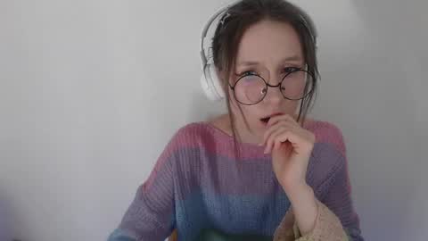 Hannaolotl online show from 04-23-26, 05:48