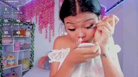 Snapshot of _hanna_sky chatting on 11-05-25, 05:35 Hanna Botero online show from 11-05-25, 05:35