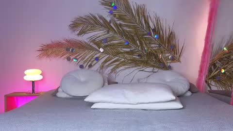 Holly online show from 02-10-25, 05:58