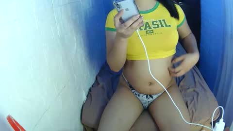 Snapshot of _hoelymolly chatting on 10-14-25, 12:28 hoely molly online show from 10-14-25, 12:28