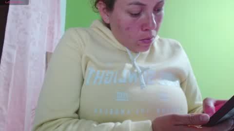 Honey online show from 02-11-26, 01:21