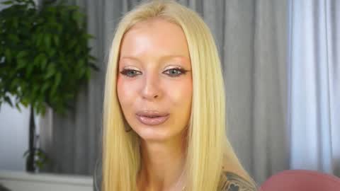 Lana online show from 03-04-26, 08:09