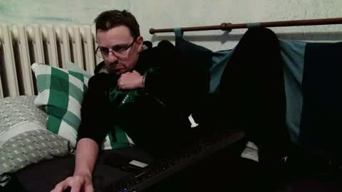 Snapshot of _horny___boy_ chatting on 11-23-25, 01:55 Manuel online show from 11-23-25, 01:55