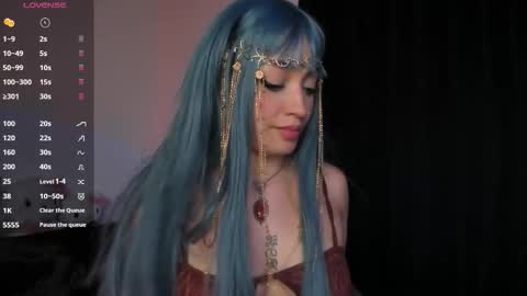 Jenn  online show from 11-19-25, 07:08