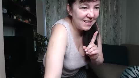 Snapshot of _illusion_ chatting on 09-30-25, 05:23 Illusion online show from 09-30-25, 05:23