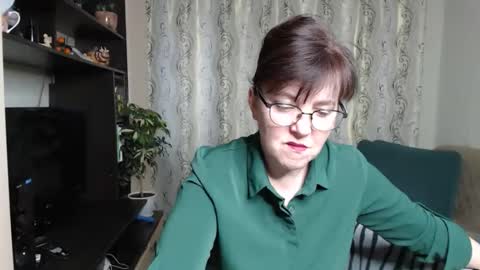 Snapshot of _illusion_ chatting on 10-08-25, 05:05 Illusion online show from 10-08-25, 05:05