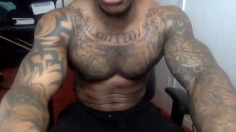 Snapshot of _infamous_ chatting on 12-22-24, 06:48 Tatted34 aka PimpDaddy SlickDick online show from 12-22-24, 06:48