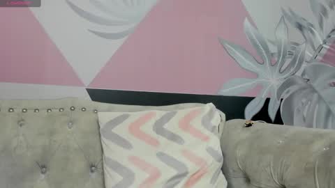 _iris_evans online show from 12-19-24, 02:24