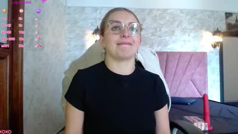 Isa online show from 10-16-25, 03:35