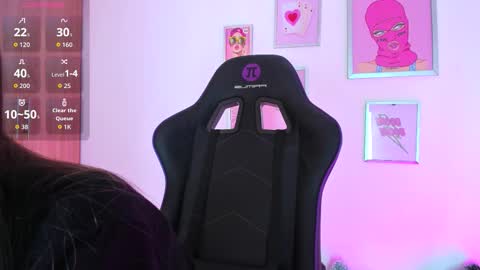 Snapshot of _ivanna_volk chatting on 09-23-25, 11:08 Ivanna online show from 09-23-25, 11:08