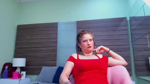 Snapshot of _jaadee_ chatting on 03-12-26, 12:11 JADE online show from 03-12-26, 12:11