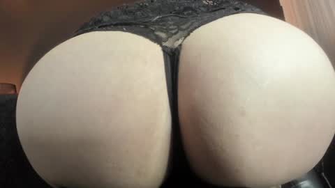 Miss Jade online show from 01-20-25, 05:37