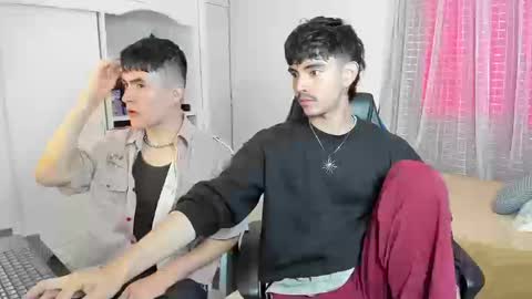 Snapshot of _jamesboy chatting on 09-19-25, 09:59 James online show from 09-19-25, 09:59