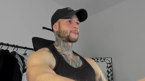 Snapshot of _jamesleandros chatting on 10-11-25, 09:24 jeison online show from 10-11-25, 09:24