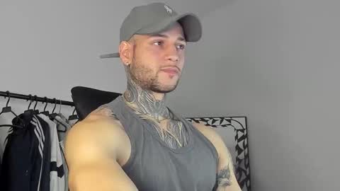 Snapshot of _jamesleandros chatting on 10-22-25, 02:12 jeison online show from 10-22-25, 02:12