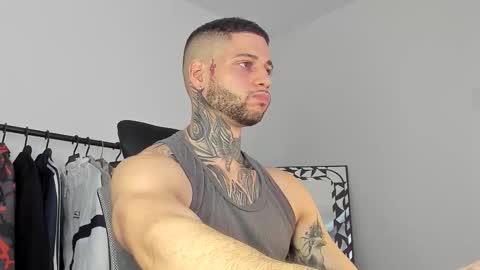 Snapshot of _jamesleandros chatting on 10-28-25, 09:06 jeison online show from 10-28-25, 09:06