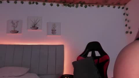 jannis  online show from 12-19-25, 11:12