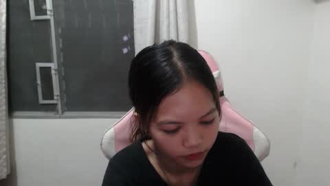 Snapshot of _jennn chatting on 04-30-26, 09:59 Jen online show from 04-30-26, 09:59