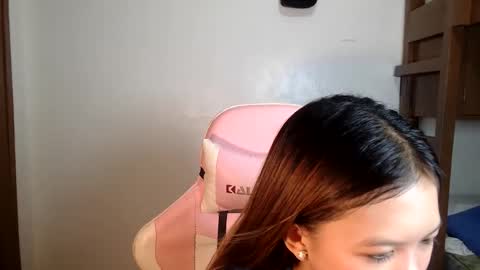 Snapshot of _jennn chatting on 05-31-26, 05:53 Jen online show from 05-31-26, 05:53