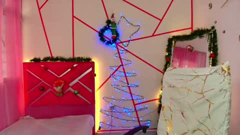 Jesica online show from 12-13-24, 08:37