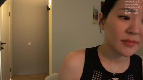 Snapshot of _jikey_ chatting on 02-28-25, 08:42 Jaki online show from 02-28-25, 08:42