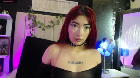 Mia online show from 12-21-24, 01:42
