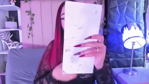 Snapshot of _johana18 chatting on 02-13-26, 02:57 Mia online show from 02-13-26, 02:57