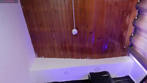 Snapshot of _johana18 chatting on 03-13-26, 10:16 Mia online show from 03-13-26, 10:16