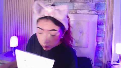 Snapshot of _johana18 chatting on 03-17-26, 01:03 Mia online show from 03-17-26, 01:03