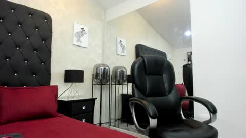 _johnson_alana online show from 06-14-26, 12:29